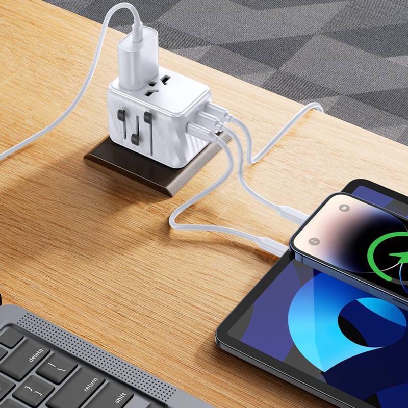 Adaptateur Prise Universelle de Voyage - USB et USB-C avec fusible remplaçable do