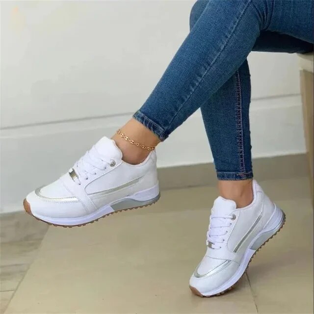 Baskets respirantes pour femme Adeline en Blanc - Élégance et polyvalence imbattables