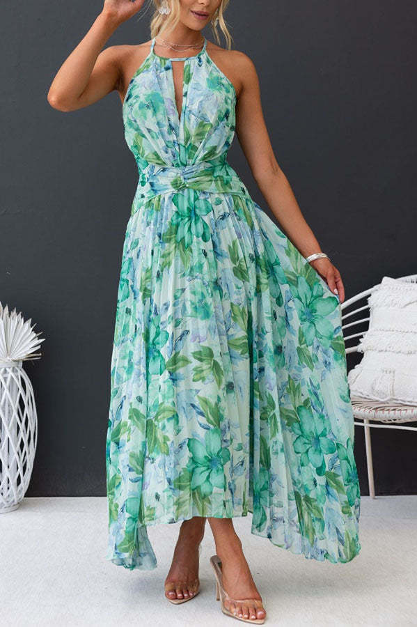 Robe florale Anastasia en taille S - Style intemporel et motifs floraux pour une élégance féminine
