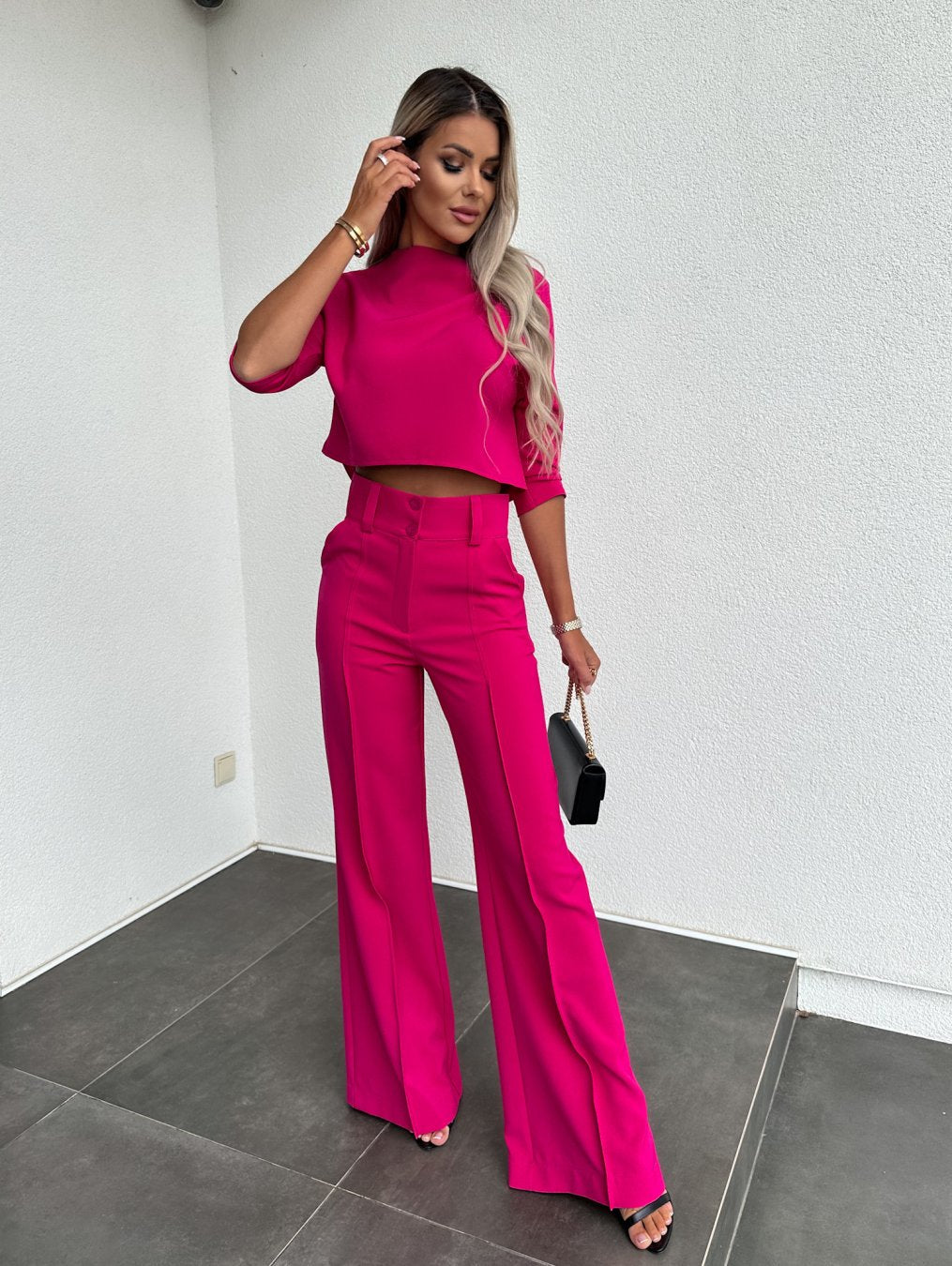 Ensemble élégant pièces Carla | Vêtements tendance pour femme avec col rond et manches mi-longues