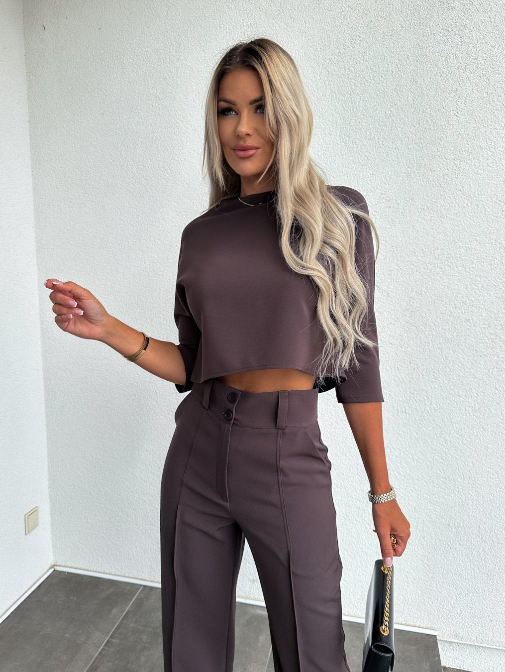 Ensemble élégant pièces Carla | Vêtements tendance pour femme avec col rond et manches mi-longues