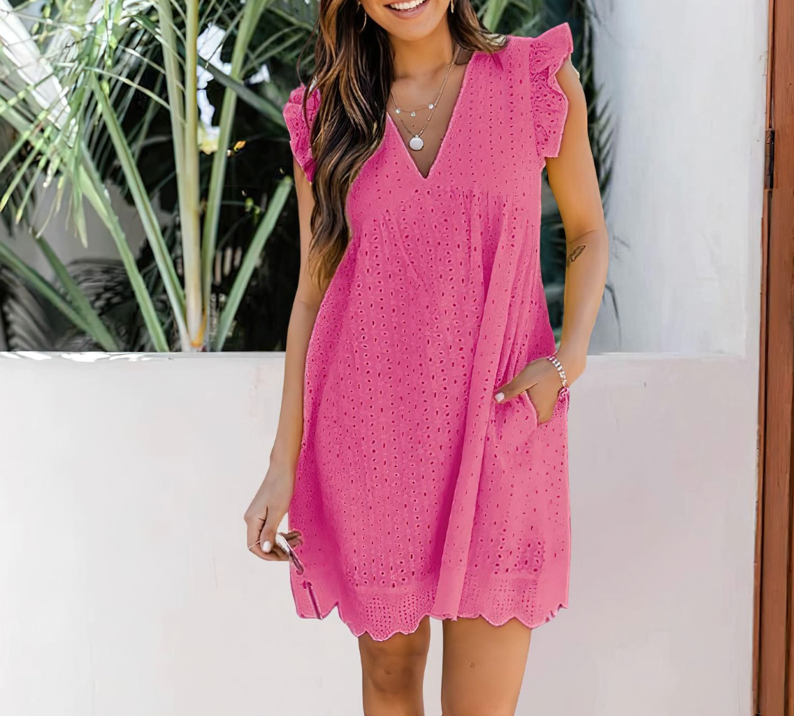 Robe d'été en en coton naturel avec poches intégrées pour un look estival féminin