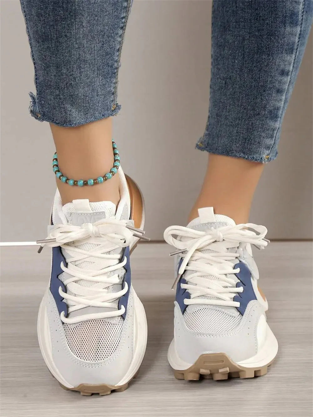 Baskets Confortables en Cuir Bleu - Sneakers Stylés pour Femmes travel bottle