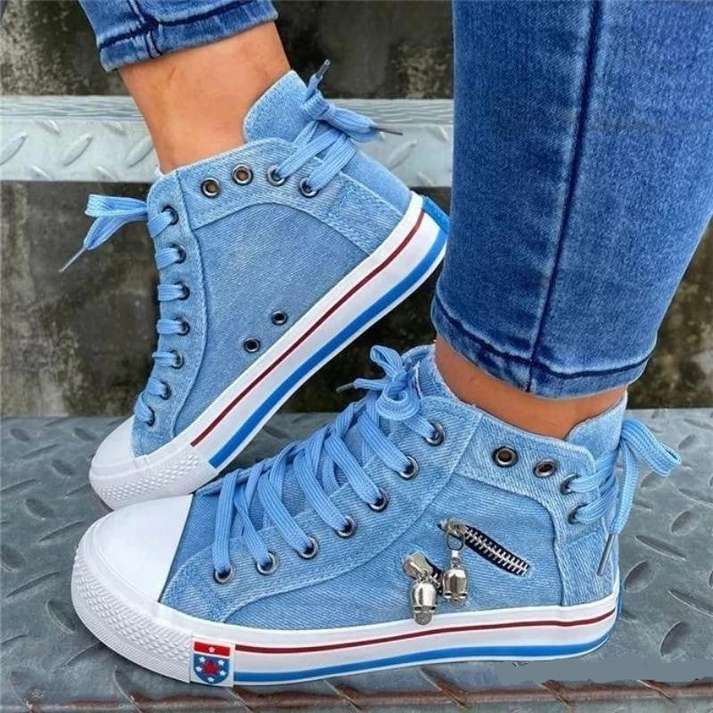 Chaussures en denim élégantes de Daisy en Bleu clair, alliant confort et style pratique