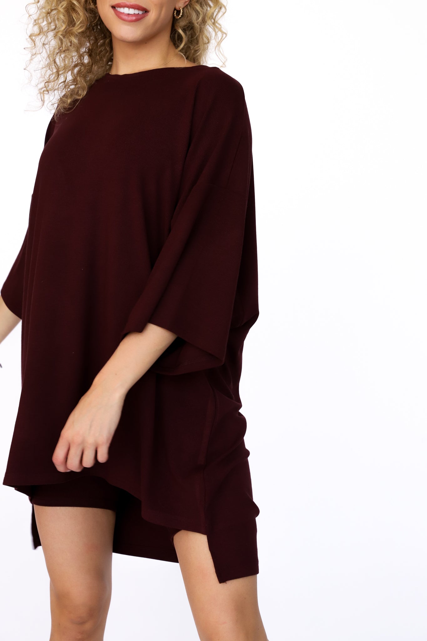 Ensemble Doux Et Extensible Freya en Vin rouge, ceinture plate et design durable