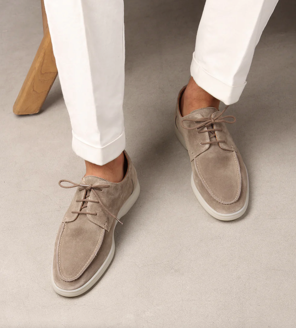 Mocassins élégants en Beige - Construction durable et polyvalence travel bott
