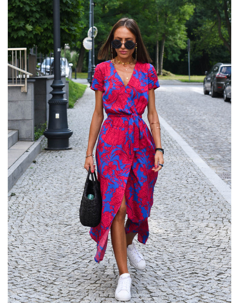 Robe midi Liora à col en V et imprimé floral en Rouge/bleu | Confort exceptionnel et élégance intemporelle