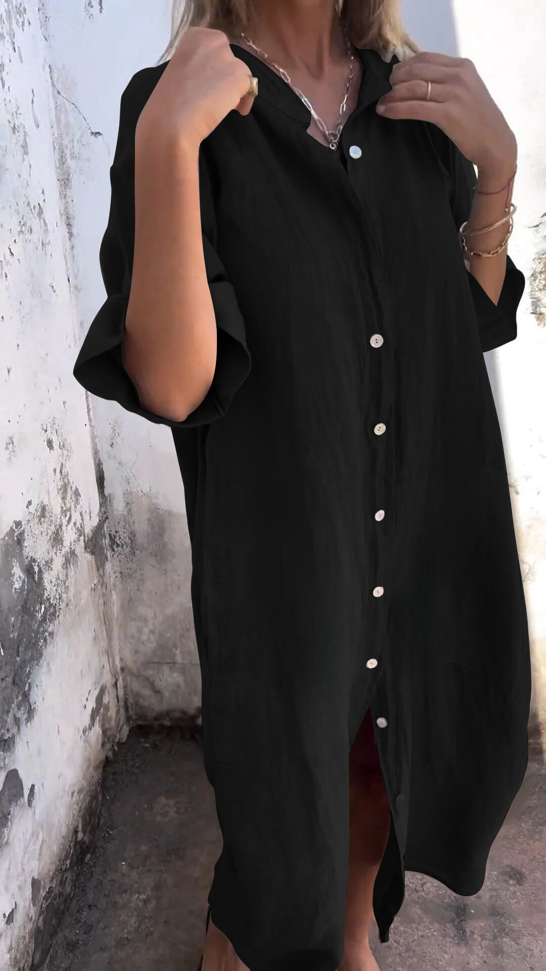 Robe longue style t-shirt Milana en lin noir avec élégance décontractée trave