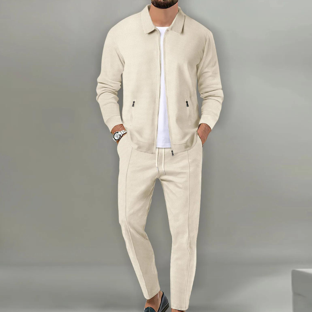 Tricot pour hommes Nicolas en beige, alliant confort optimal et élégance intemporelle