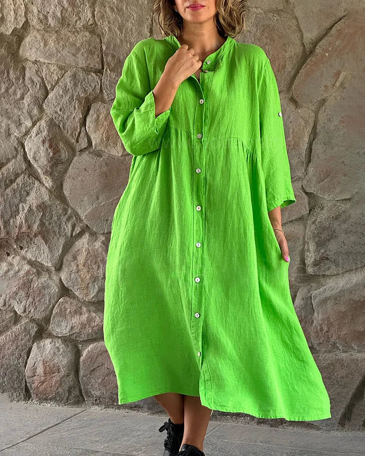 Robe ample en mélange coton lin dans une teinte verte rafraîchissante, parfaite pour un look estival tendance