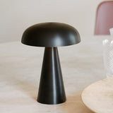 Nova table lamp