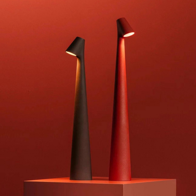 Lumina table lamp