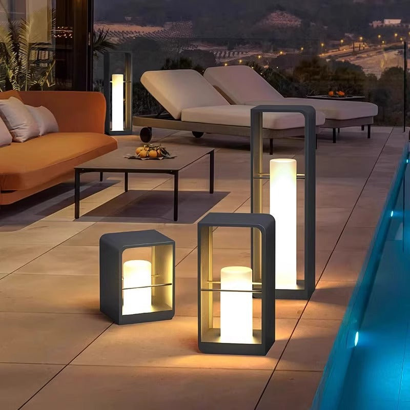 Solar lawn lamps