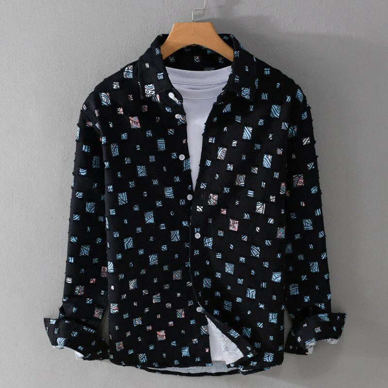 Chemise en denim tendance Noir avec mode masculine et coupes effilochées trav