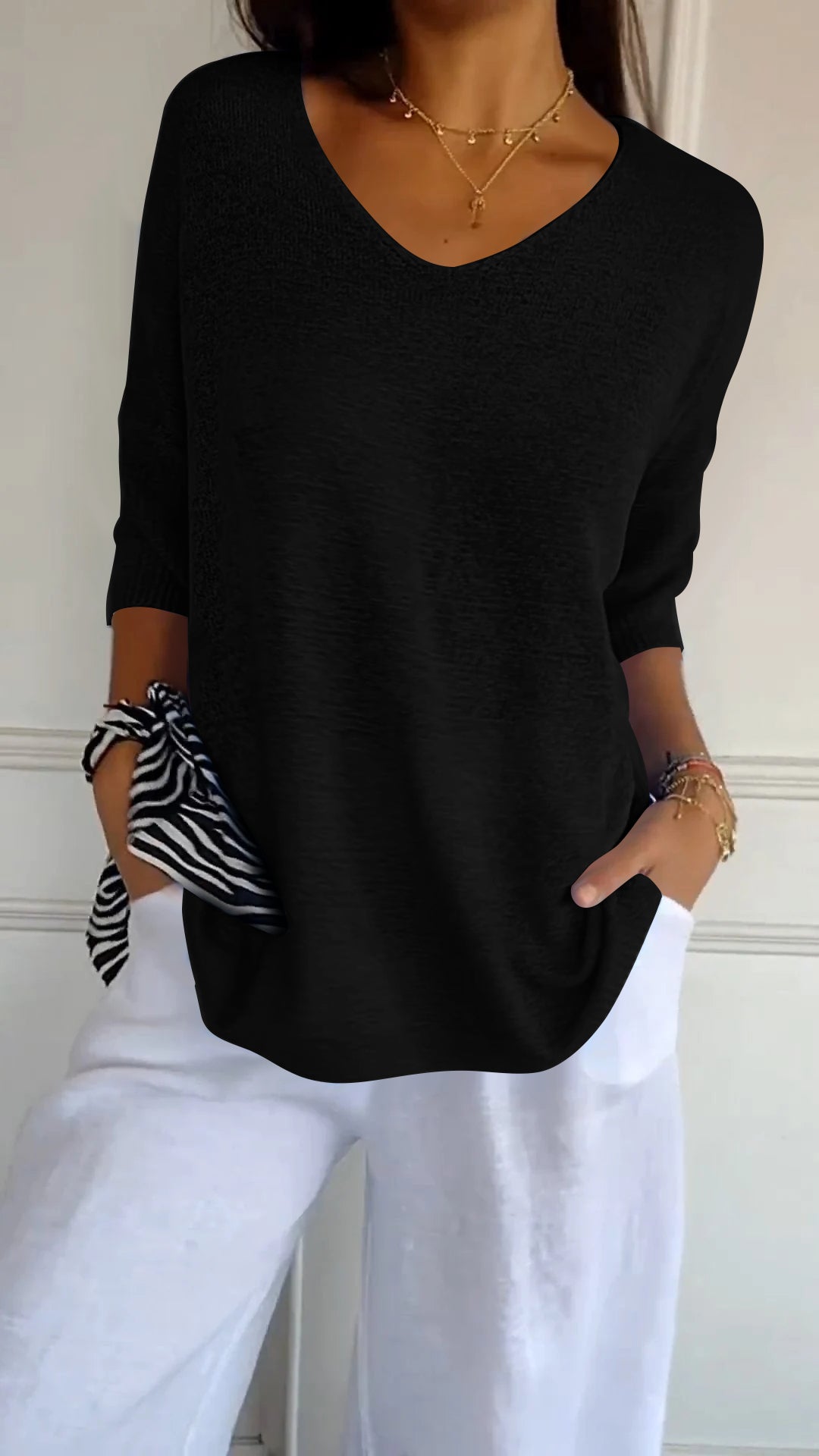 Top en tricot à col en V Noir - Confort Luxueux et Élégance Intemporelle trav