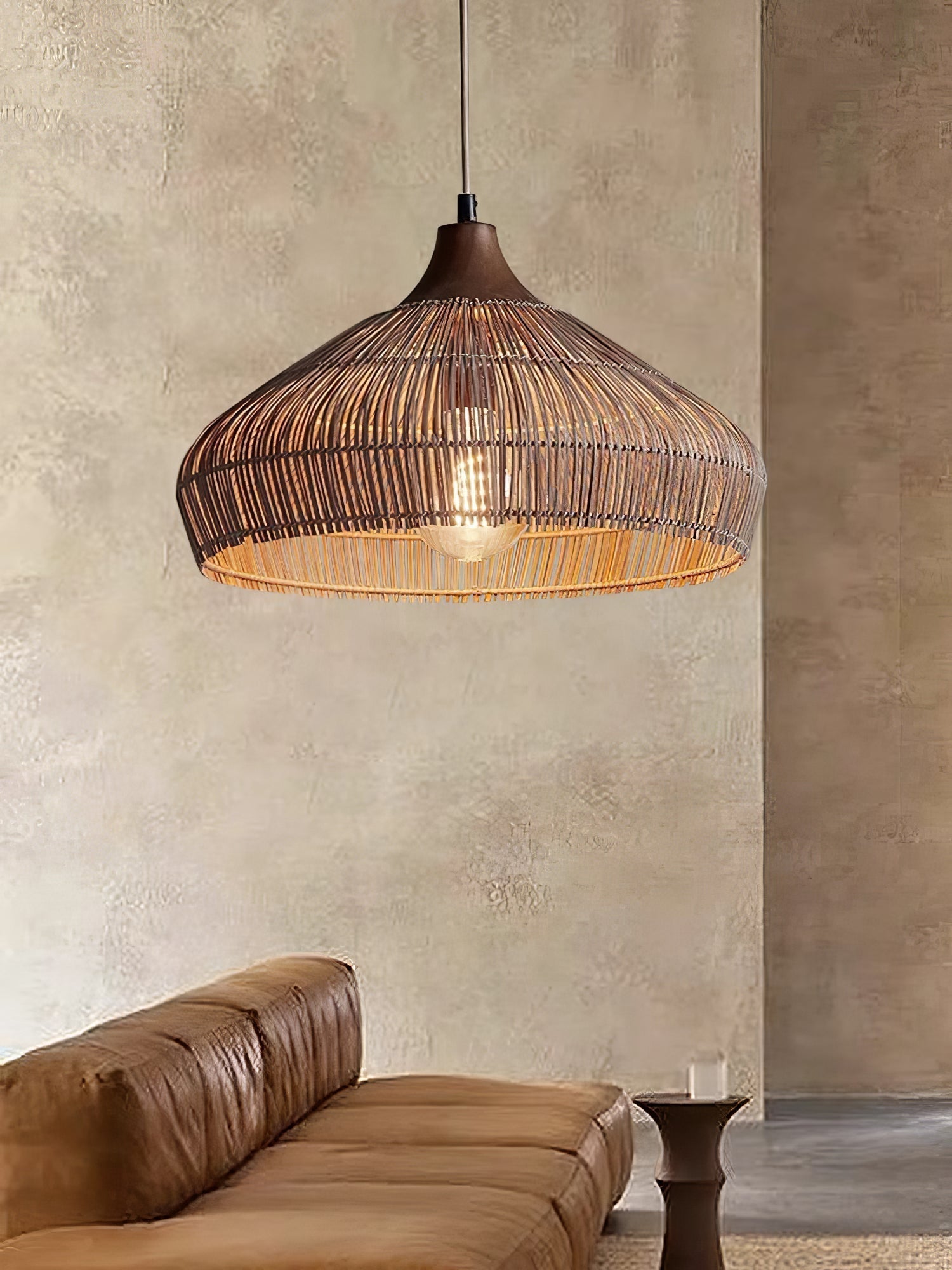 Hanging lamp in wicker and rattan