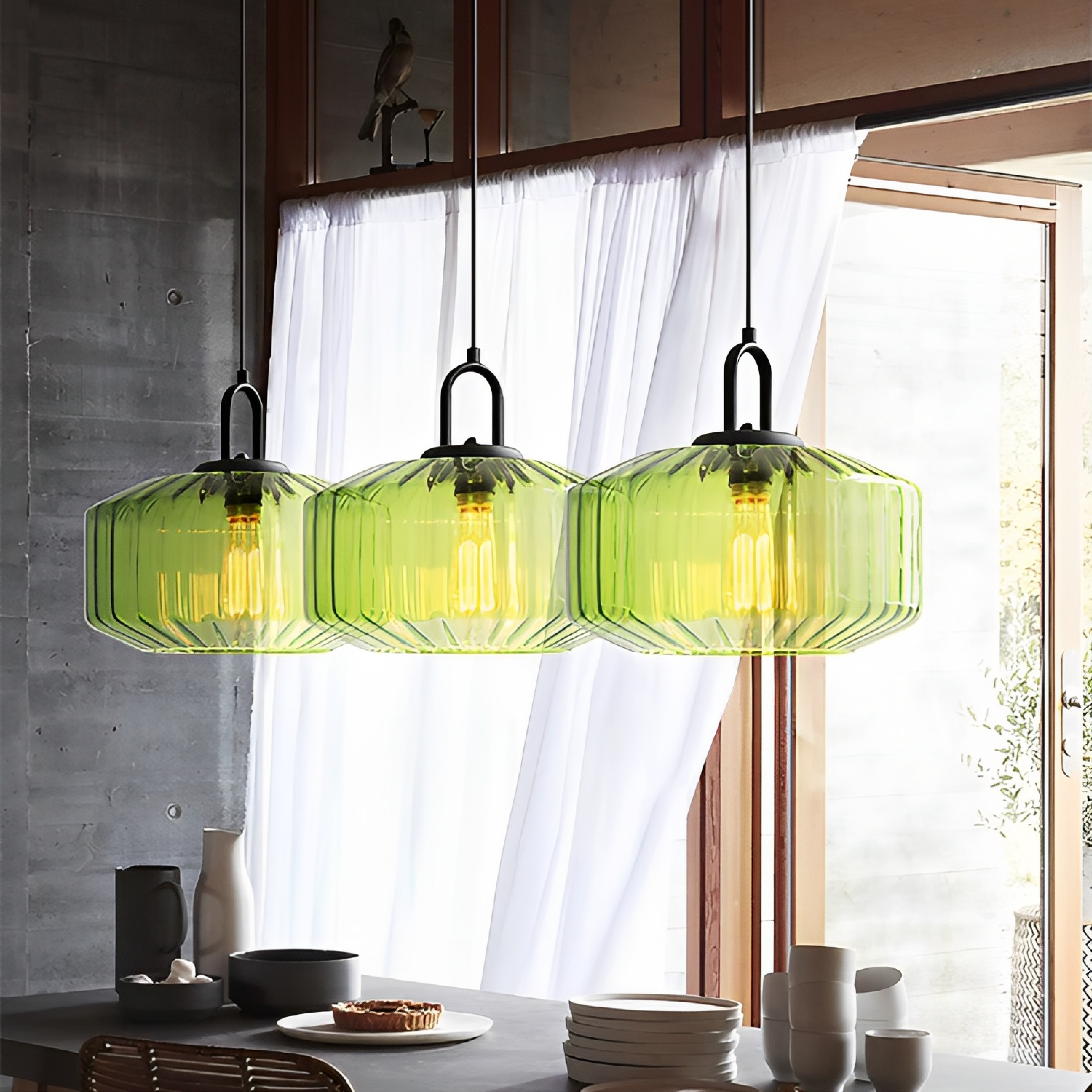 Colored glass pendant lamp