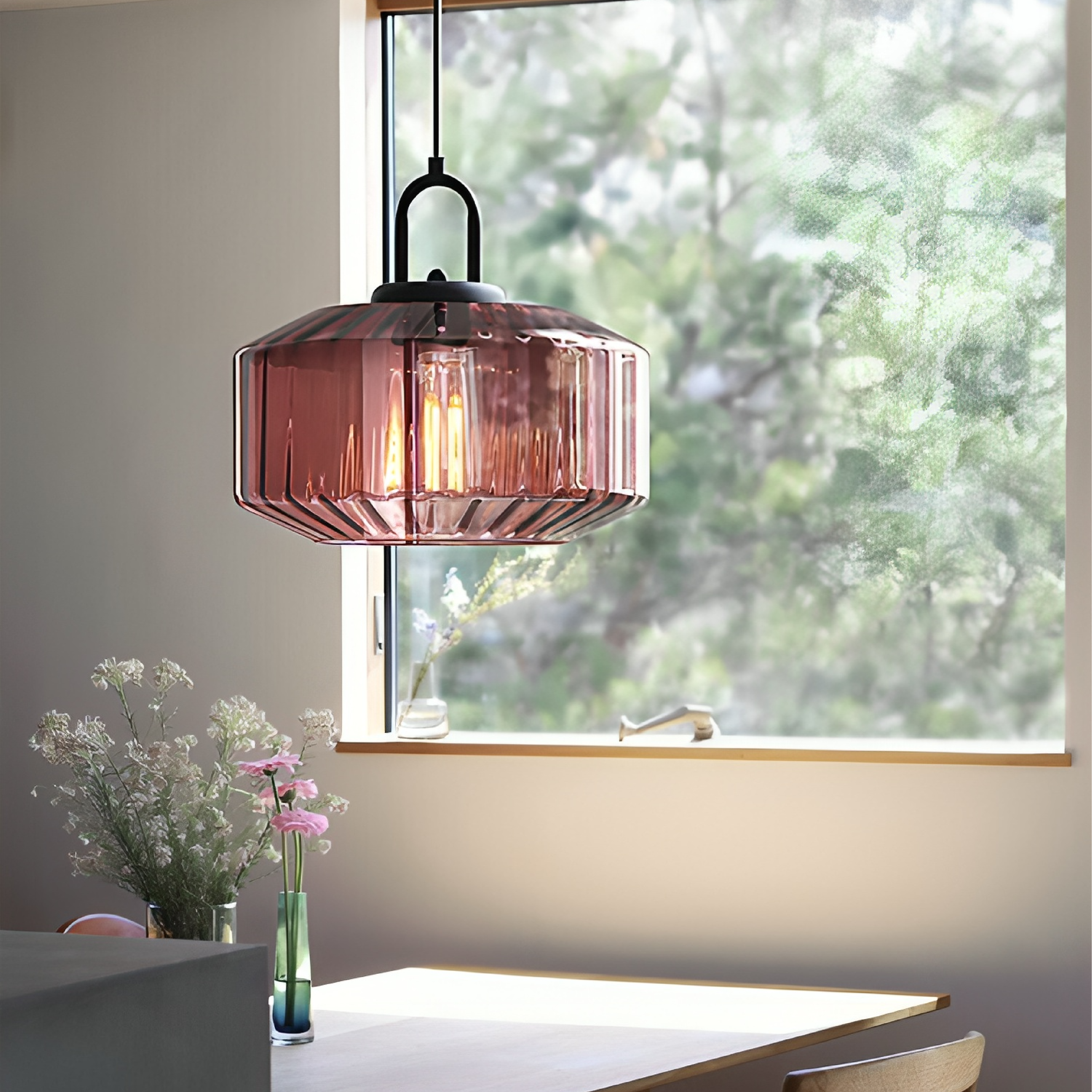 Colored glass pendant lamp